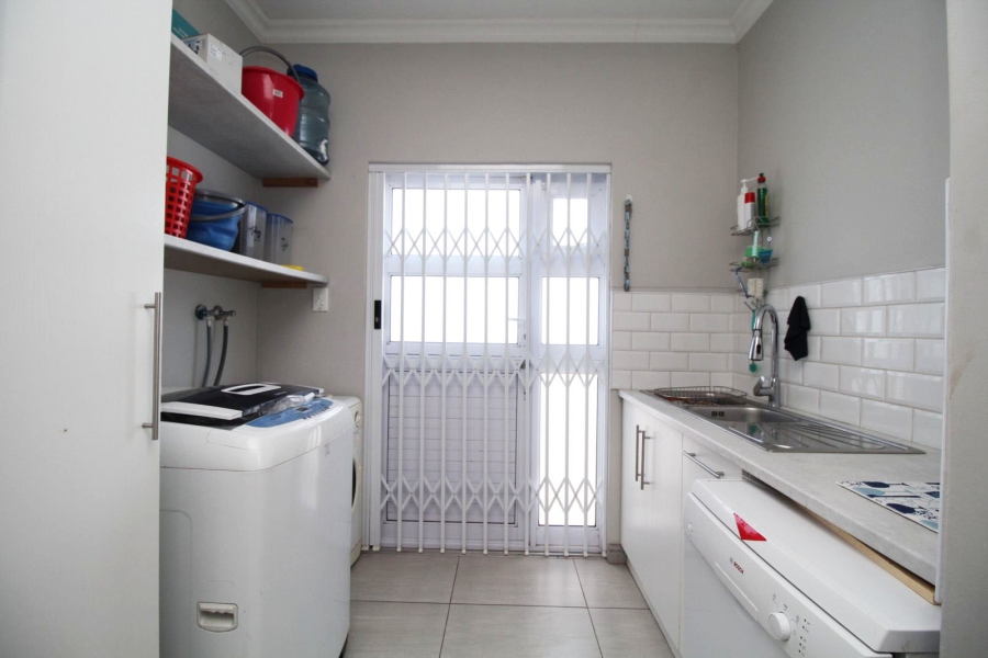 2 Bedroom Property for Sale in Vredenburg Western Cape